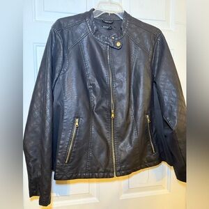 Baccini Woman’s 2X Black Faux Leather Motorcycle Jacket Quilted Arms Gold Zipper